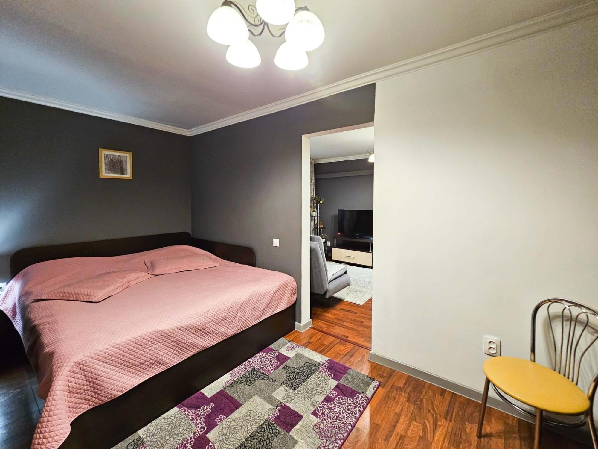 Nadezhda Apartments On The Nauryzbai Batyr 82 Алма Ата Екстериор снимка