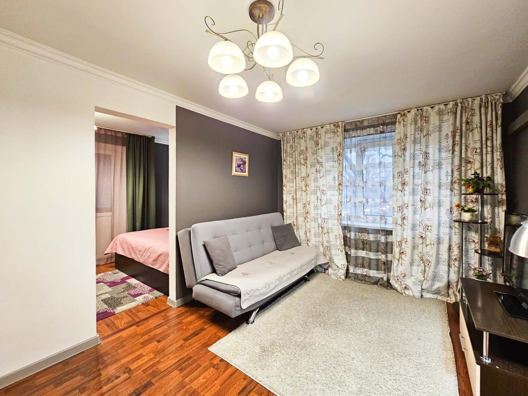 Nadezhda Apartments On The Nauryzbai Batyr 82 Алма Ата Екстериор снимка